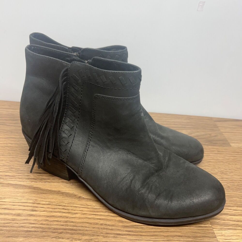 Clarks Gelata Flora‎ Black Fringe Ankle Boots Leather Women's Size 9